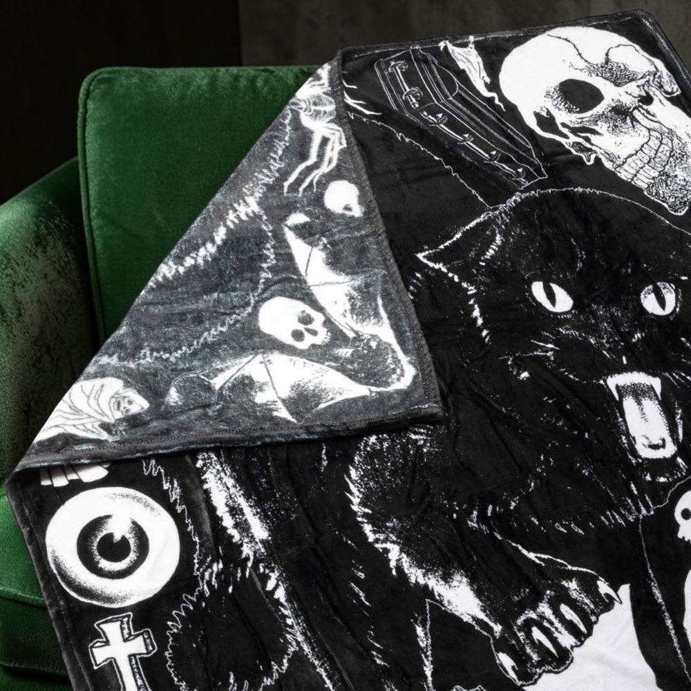 Black Cat 13 Throw Blanket
