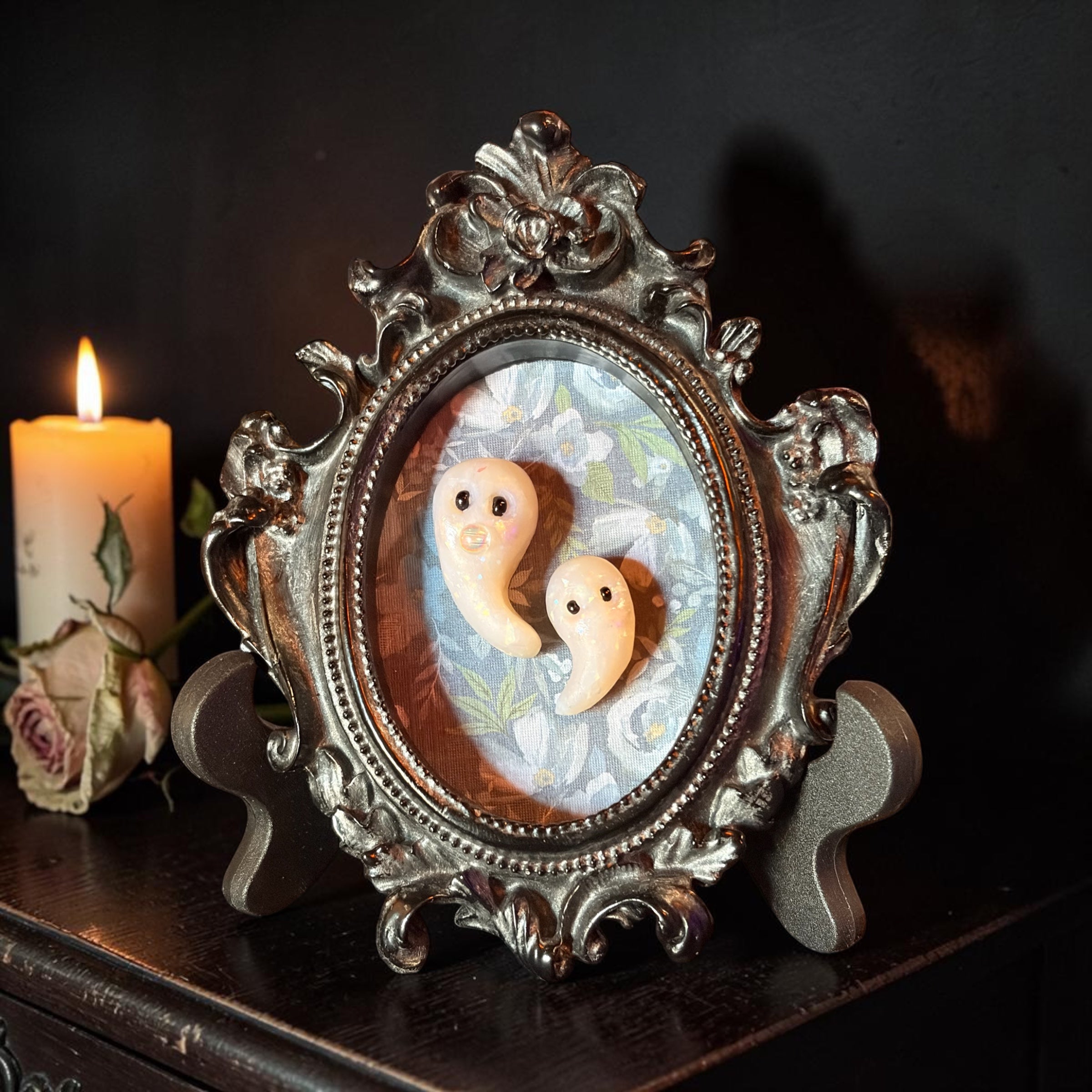Ghost Frames - Gothic Theme