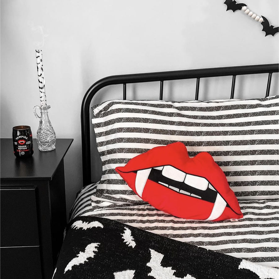 Fang 12" Pillow