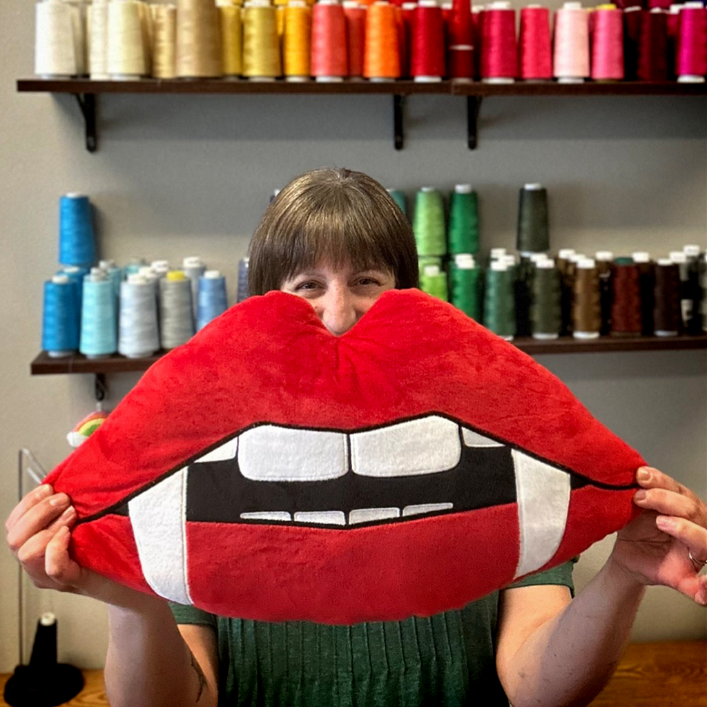 Fang 12" Pillow