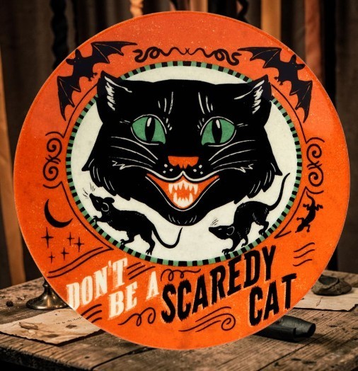 Halloween-Emporium 6-inch round canape plate featuring a vintage black cat illustration and Don't Be A Scaredy Cat text