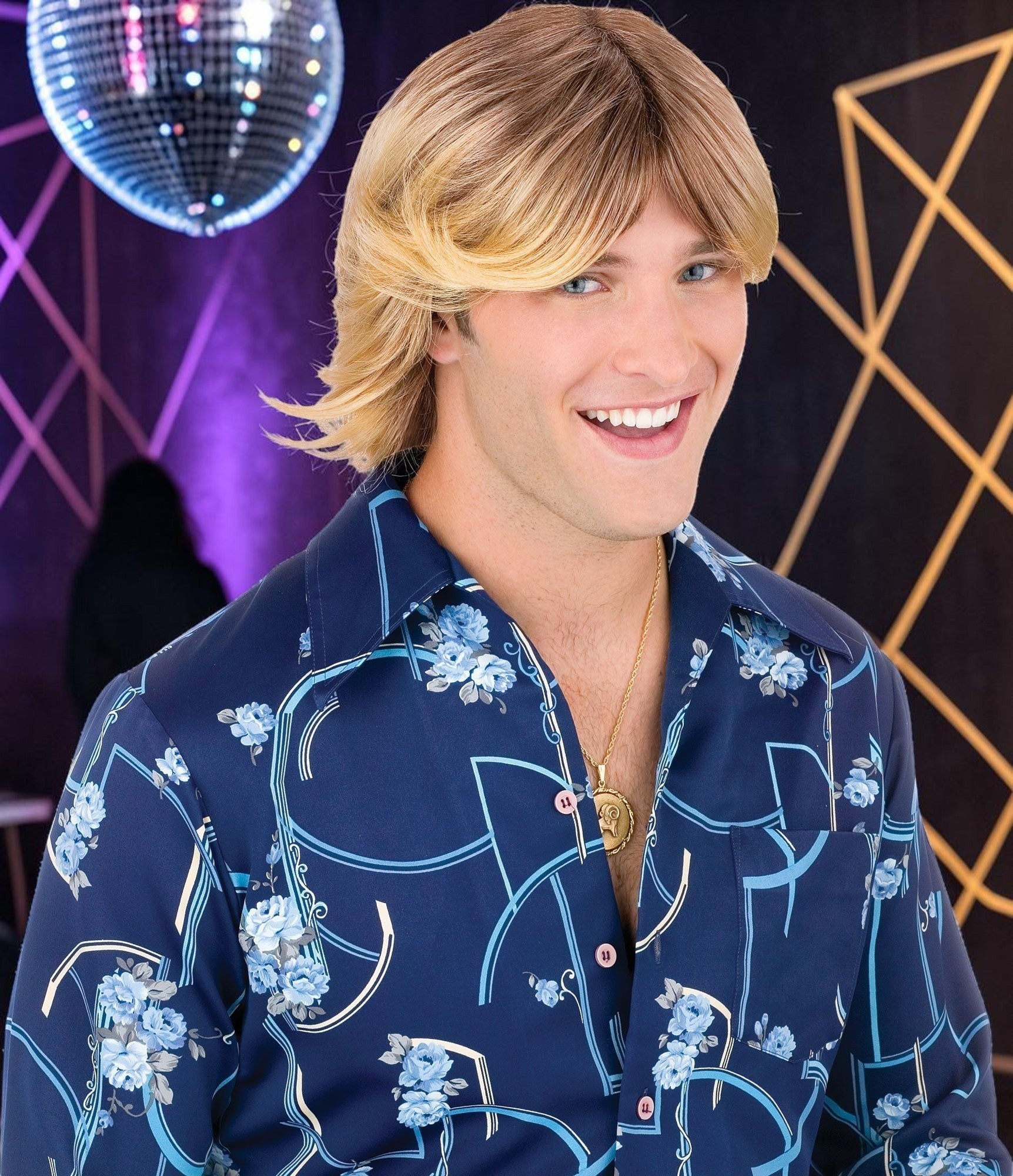 Halloween-Emporium blonde 70s feathered wig worn by a man in a vintage floral shirt at a disco-themed party