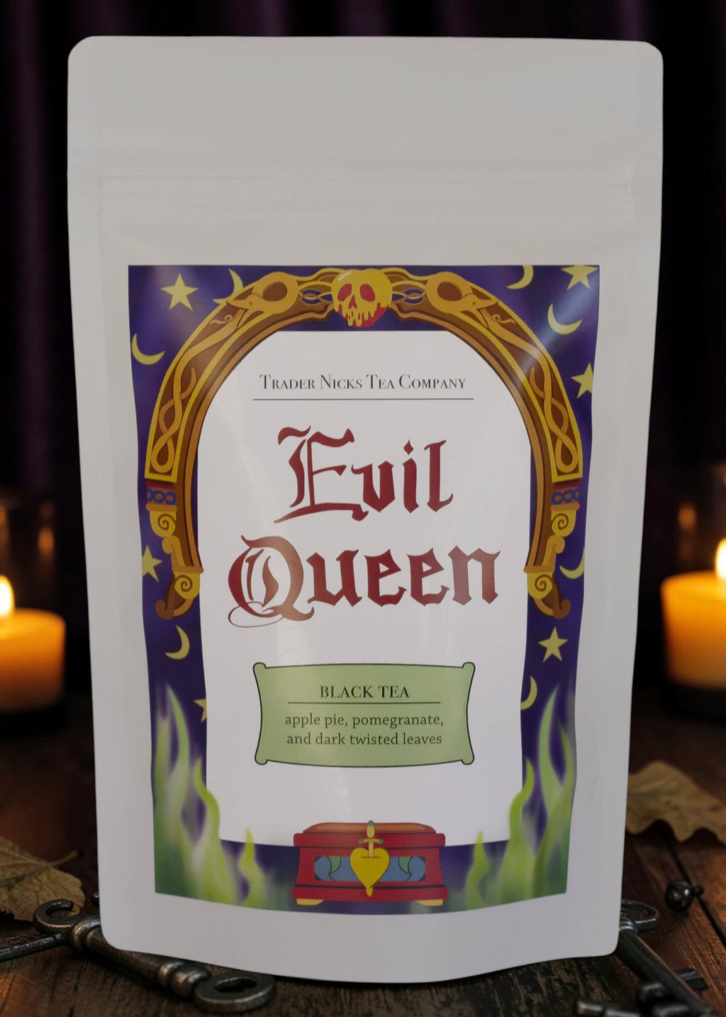 Halloween-Emporium Evil Queen Spiced Apple black tea in a white pouch with a villain-themed label and gold frame.