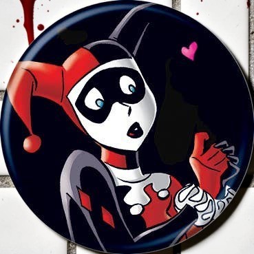 Halloween-Emporium 1.25-inch round Harley Quinn 14B variant button featuring a classic DC Batman comic art style