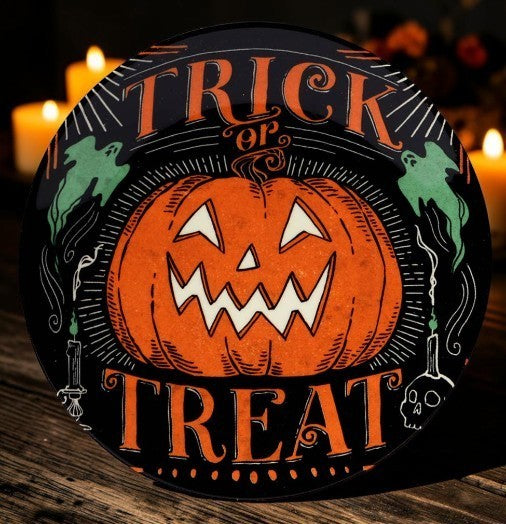 Halloween-Emporium 6-inch round canape plate featuring a vintage jack-o'-lantern design with Trick or Treat text.