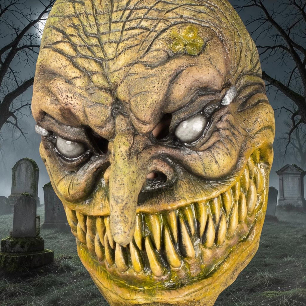 Halloween-Emporium Majo latex horror mask with detailed wrinkled skin, sharp teeth, and glowing eyes for cosplay.