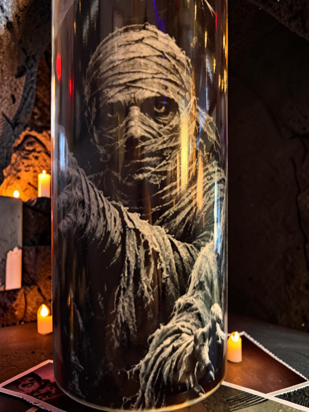 Halloween-Emporium Classic Monster Tumbler featuring a detailed black and white mummy illustration on double-wall glass