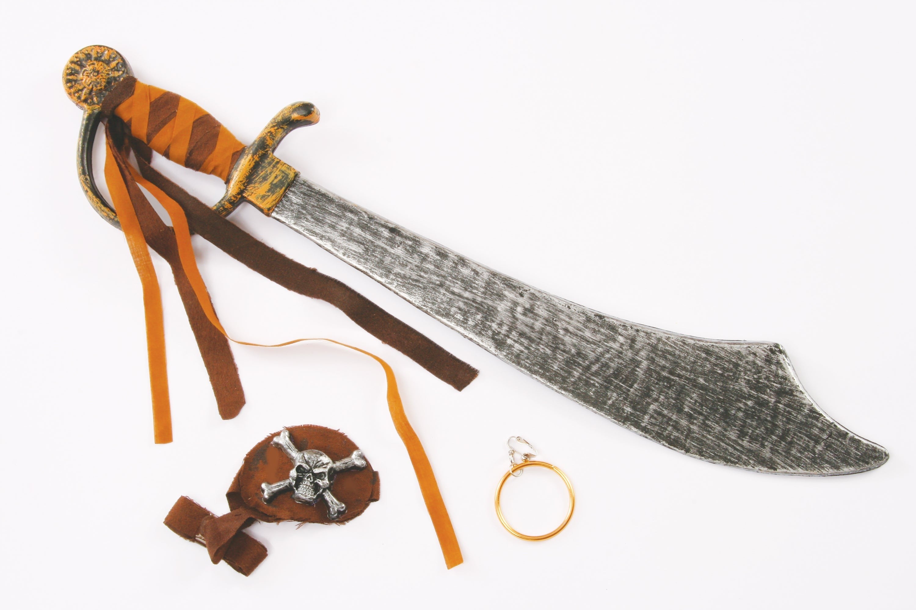 Halloween-Emporium deluxe pirate sword costume set with weathered cutlass, skull patch, and gold hoop earring.