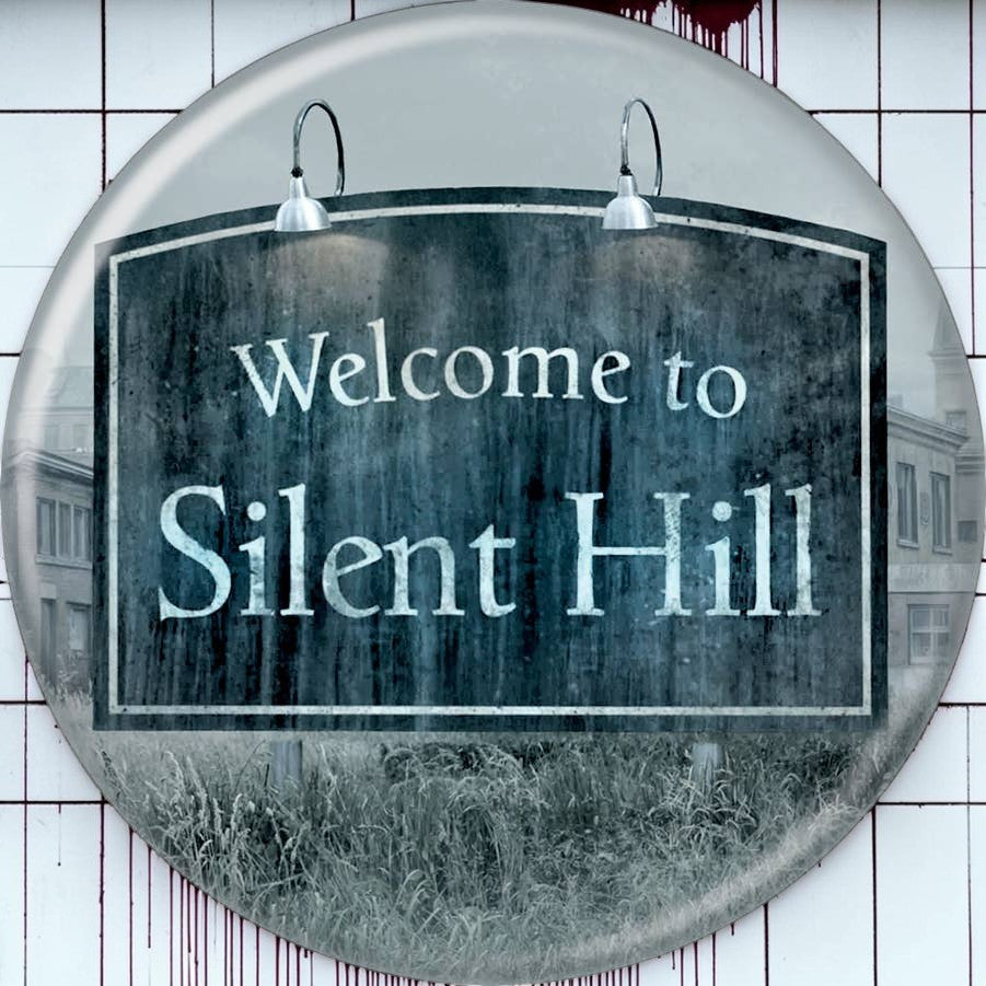 Halloween-Emporium 3-inch Silent Hill button featuring the iconic Welcome to Silent Hill sign design.