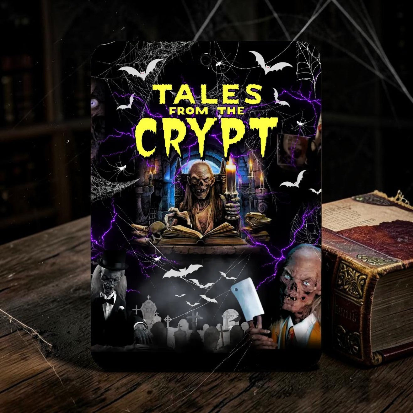 Halloween-Emporium Tales from the Crypt honeysuckle scented car air freshener with horror movie graphic design