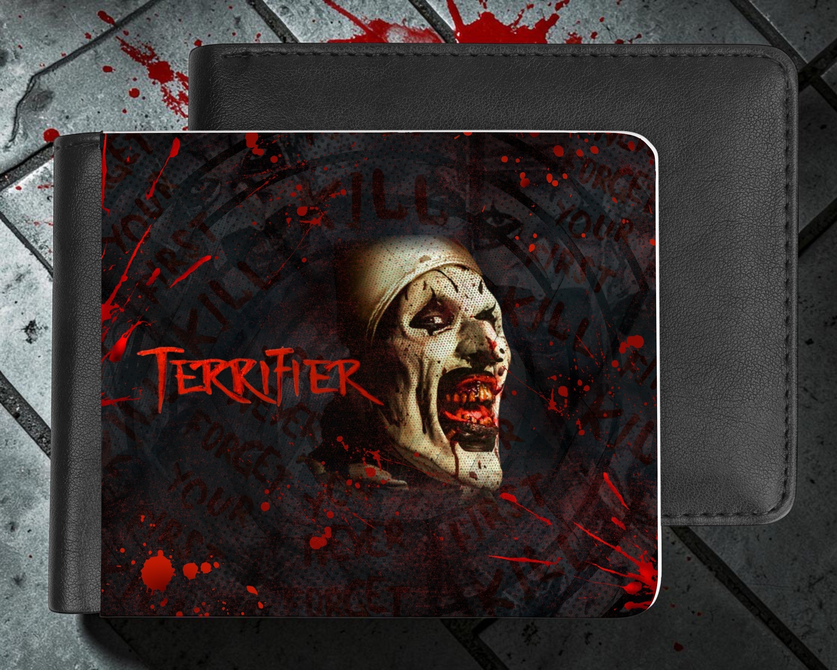 Halloween-Emporium Terrifier bi-fold wallet featuring Art the Clown with blood-splattered graphic on synthetic leather